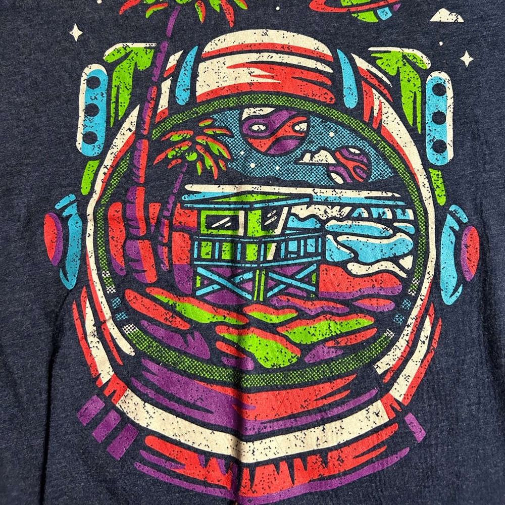 Space Helmet Beach Galaxy Psychedelic Shirt Size Medium
